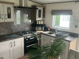 Southview Holiday Park - Holiday Accommodation 16596 - Lincolnshire - 1186057 - thumbnail photo 8