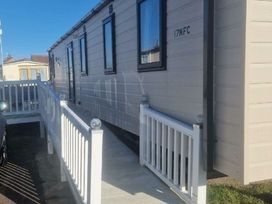 Marine Holiday Park - Holiday Accommodation 16604 - North Wales - 1186061 - thumbnail photo 13