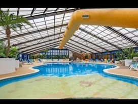 Marine Holiday Park - Holiday Accommodation 16604 - North Wales - 1186061 - thumbnail photo 17