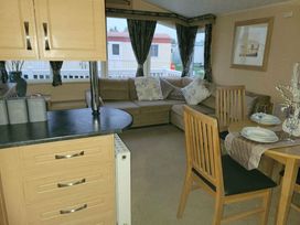 Golden Palm Resort - Holiday Accommodation 16611 - Lincolnshire - 1186064 - thumbnail photo 6