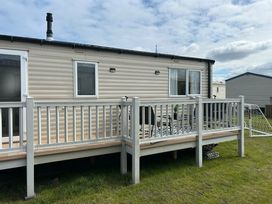 Golden Gate Holiday Centre - Holiday Accommodation 16619 - North Wales - 1186066 - thumbnail photo 7