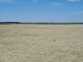 Hayling Island Holiday Park - Meadow Bay Villages - Holiday Accommodation 16626 - Hampshire - 1186068 - thumbnail photo 15