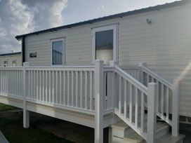 Barmston Beach Holiday Park - Holiday Accommodation 16643 - North Yorkshire (incl. Whitby) - 1186073 - thumbnail photo 1