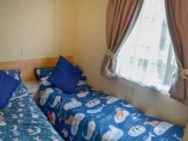 Beach Haven Caravan Park - Holiday Accommodation 16701 - Norfolk - 1186082 - thumbnail photo 6