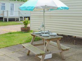Beach Haven Caravan Park - Holiday Accommodation 16701 - Norfolk - 1186082 - thumbnail photo 8