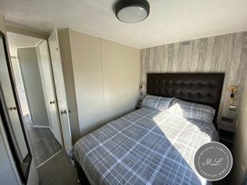 Golden Palm Resort - Holiday Accommodation 16712 - Lincolnshire - 1186083 - thumbnail photo 5