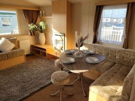 Golden Palm Resort - Holiday Accommodation 16723 - Lincolnshire - 1186086 - thumbnail photo 7
