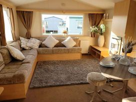 Golden Palm Resort - Holiday Accommodation 16723 - Lincolnshire - 1186086 - thumbnail photo 8