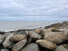 Lyons Sunnysands Holiday Park - Holiday Accommodation 16727 - Mid Wales - 1186087 - thumbnail photo 7