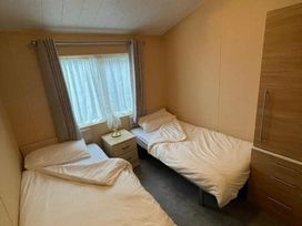 Lydstep Beach - Holiday Accommodation 16728 - South Wales - 1186088 - thumbnail photo 11