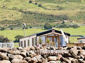 Lyons Sunnysands Holiday Park - Holiday Accommodation 16729 - Mid Wales - 1186089 - thumbnail photo 19