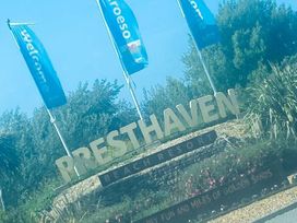 Presthaven Beach Resort - Holiday Accommodation 16736 - North Wales - 1186090 - thumbnail photo 13