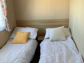 Alberta Holiday Park - Holiday Accommodation 16770 - Kent & Sussex - 1186095 - thumbnail photo 8