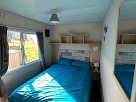 White Acres Holiday Park - Holiday Accommodation 16775 - Cornwall - 1186099 - thumbnail photo 13