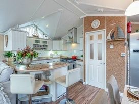 Hafan y Mor Haven - Holiday Accommodation 16778 - North Wales - 1186101 - thumbnail photo 17
