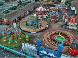 Hayling Island Holiday Park - Meadow Bay Villages - Holiday Accommodation 16780 - Hampshire - 1186104 - thumbnail photo 9
