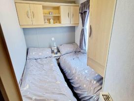 Golden Palm Resort - Holiday Accommodation 16787 - Lincolnshire - 1186107 - thumbnail photo 10
