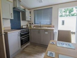 Weeley Bridge Holiday Park - Holiday Accommodation 16798 - Suffolk & Essex - 1186110 - thumbnail photo 2