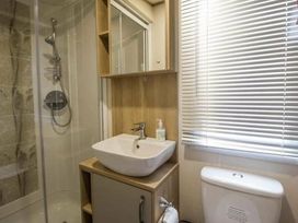 Weeley Bridge Holiday Park - Holiday Accommodation 16798 - Suffolk & Essex - 1186110 - thumbnail photo 6