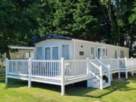 Weeley Bridge Holiday Park - Holiday Accommodation 16798 - Suffolk & Essex - 1186110 - thumbnail photo 7