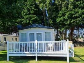 Weeley Bridge Holiday Park - Holiday Accommodation 16798 - Suffolk & Essex - 1186110 - thumbnail photo 8