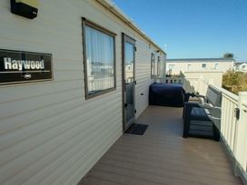 Seal Bay Resort - Holiday Accommodation 16819 - Hampshire - 1186112 - thumbnail photo 10