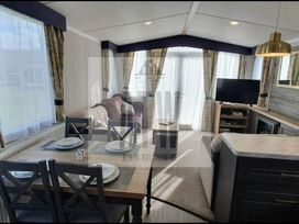 Lido Beach Holiday Park - Holiday Accommodation 16842 - North Wales - 1186117 - thumbnail photo 7