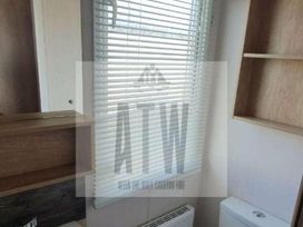 Lido Beach Holiday Park - Holiday Accommodation 16842 - North Wales - 1186117 - thumbnail photo 13