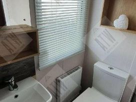 Lido Beach Holiday Park - Holiday Accommodation 16842 - North Wales - 1186117 - thumbnail photo 14