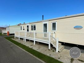 Golden Palm Resort - Holiday Accommodation 16850 - Lincolnshire - 1186119 - thumbnail photo 7