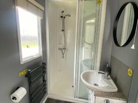 Golden Palm Resort - Holiday Accommodation 16851 - Lincolnshire - 1186120 - thumbnail photo 4