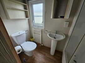 Lyons Robin Hood - Holiday Accommodation 16862 - North Wales - 1186126 - thumbnail photo 4