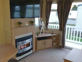 Lyons Robin Hood - Holiday Accommodation 16863 - North Wales - 1186127 - thumbnail photo 3