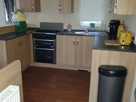 Lyons Robin Hood - Holiday Accommodation 16863 - North Wales - 1186127 - thumbnail photo 4