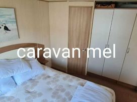 Lido Beach Holiday Park - Holiday Accommodation 16864 - North Wales - 1186128 - thumbnail photo 8