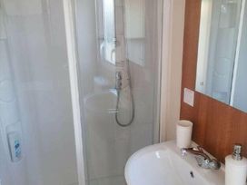 Port Haverigg Holiday Village - Holiday Accommodation 16881 - Lake District - 1186134 - thumbnail photo 7