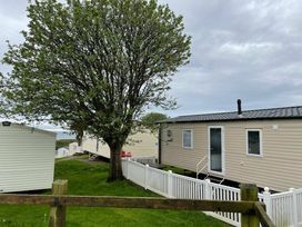 Devon Cliffs Holiday Park - Holiday Accommodation 16892 - Devon - 1186136 - thumbnail photo 1