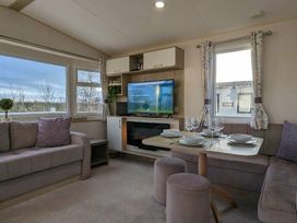 Sand Le Mere Holiday Village - Holiday Accommodation 16911 - North Yorkshire (incl. Whitby) - 1186138 - thumbnail photo 3