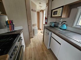Lyons Robin Hood - Holiday Accommodation 16916 - North Wales - 1186140 - thumbnail photo 5