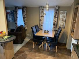 Chesil Beach Holiday Park - Holiday Accommodation 16933 - Dorset - 1186144 - thumbnail photo 4