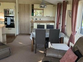 Hafan y Mor Haven - Holiday Accommodation 16955 - North Wales - 1186153 - thumbnail photo 5