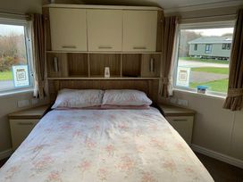 Hafan y Mor Haven - Holiday Accommodation 16955 - North Wales - 1186153 - thumbnail photo 15