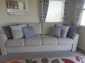 Lido Beach Holiday Park - Holiday Accommodation 16964 - North Wales - 1186164 - thumbnail photo 3