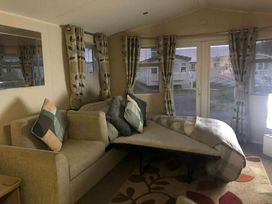 Lido Beach Holiday Park - Holiday Accommodation 16964 - North Wales - 1186164 - thumbnail photo 5