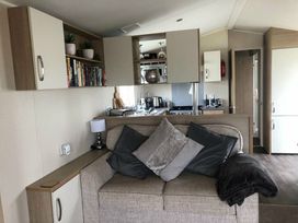 Lido Beach Holiday Park - Holiday Accommodation 16964 - North Wales - 1186164 - thumbnail photo 9