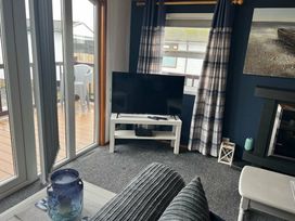 Port Haverigg Holiday Village - Holiday Accommodation 16965 - Lake District - 1186165 - thumbnail photo 4