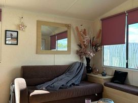 Regent Bay Holiday Park - Holiday Accommodation 16967 - Lake District - 1186166 - thumbnail photo 5