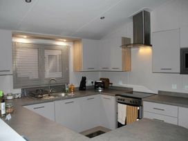 Carlton Meres Holiday Park - Holiday Accommodation 16968 - Suffolk & Essex - 1186167 - thumbnail photo 4
