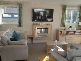 Carlton Meres Holiday Park - Holiday Accommodation 16968 - Suffolk & Essex - 1186167 - thumbnail photo 18