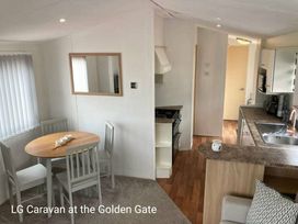 Golden Gate Holiday Centre - Holiday Accommodation 16978 - North Wales - 1186169 - thumbnail photo 3